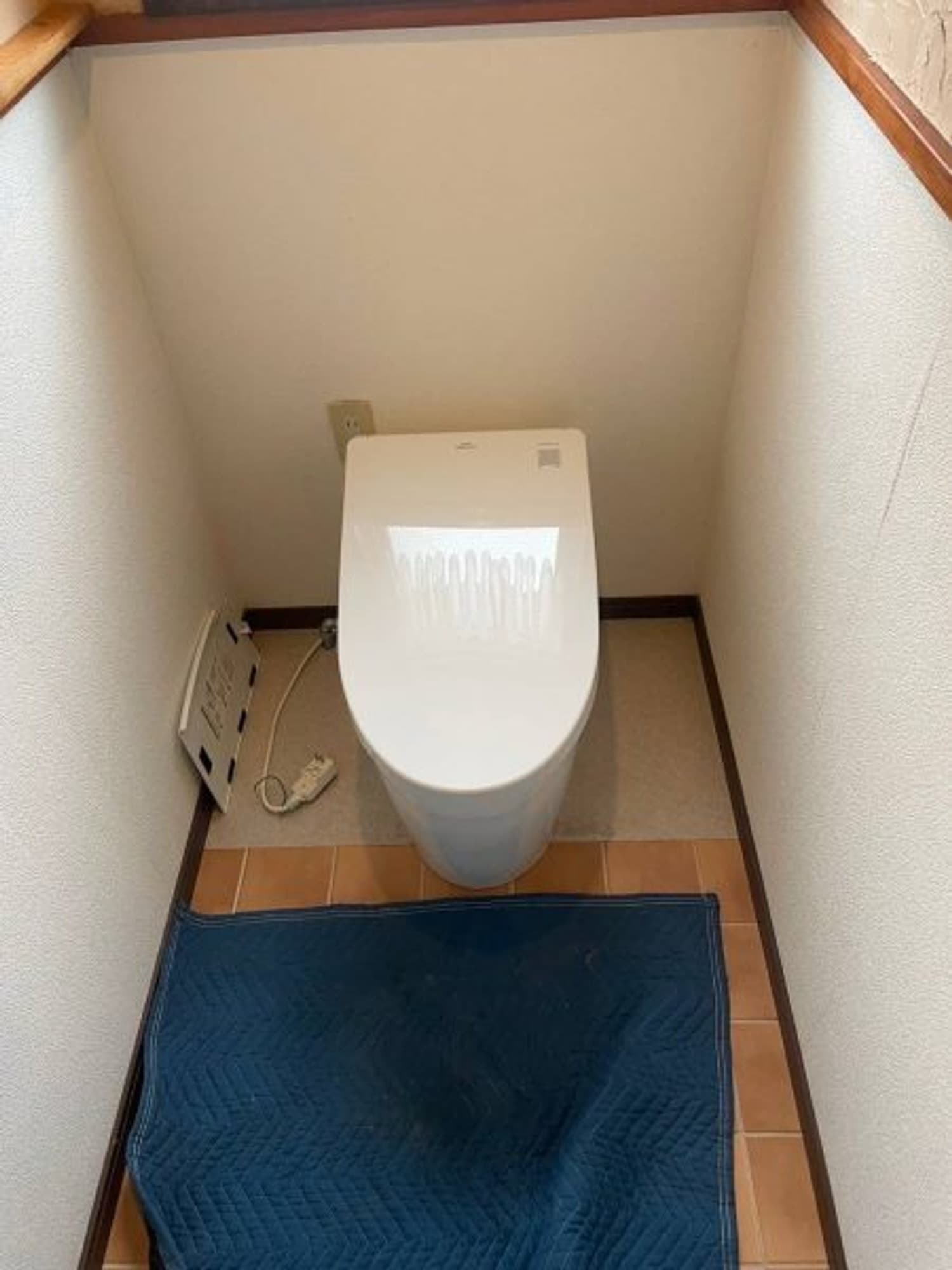 A様邸 トイレ交換（施工前）